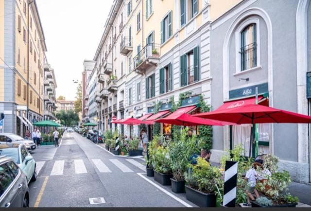 Loft Spritz Nel Centro Di Milano, Via Sottocorno, Porta Vittoria Lejlighed Eksteriør billede